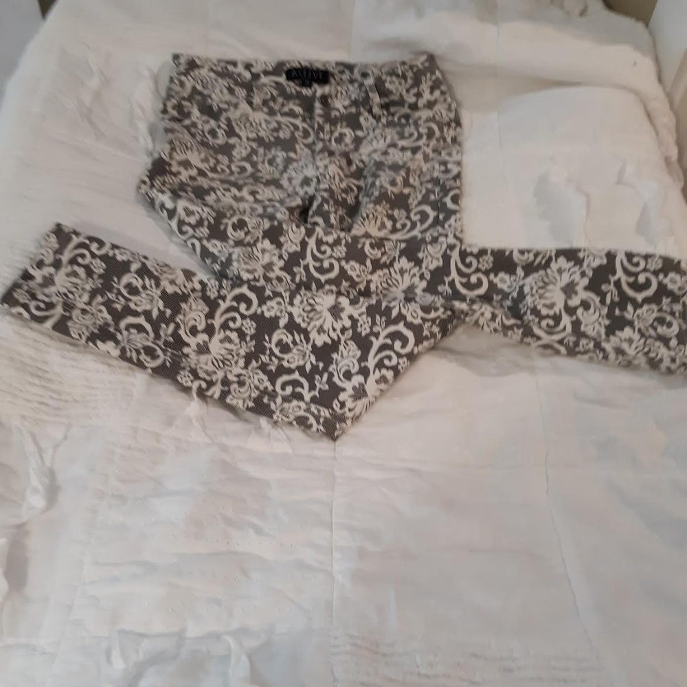 Pants - Picture 3 of 5